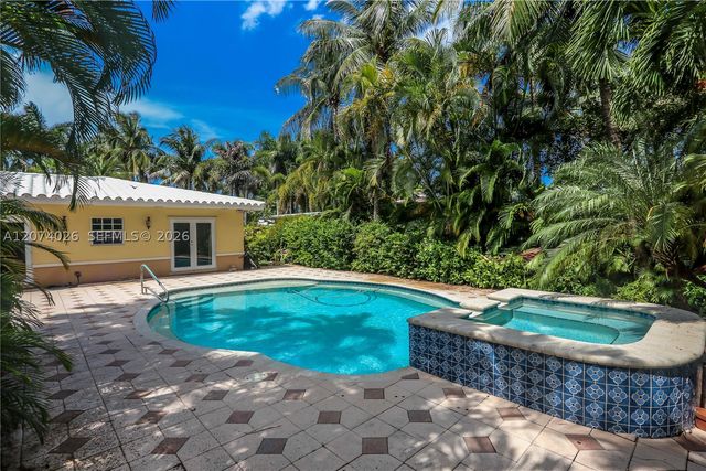 1030 Polk St, Hollywood, FL 33019