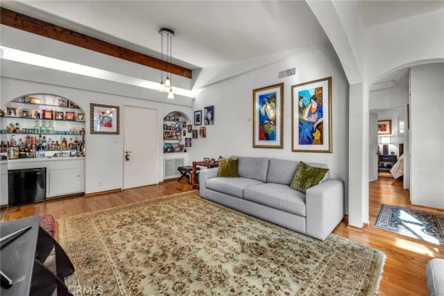 2000 San Ysidro, Beverly Hills, CA 90210