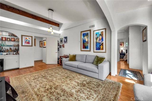 2000 San Ysidro, Beverly Hills, CA 90210