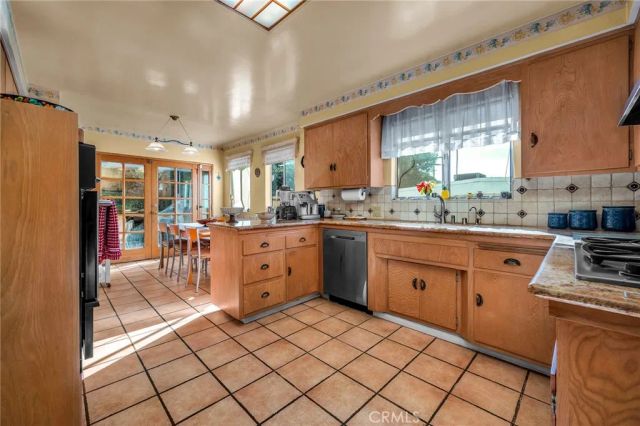 2000 San Ysidro, Beverly Hills, CA 90210