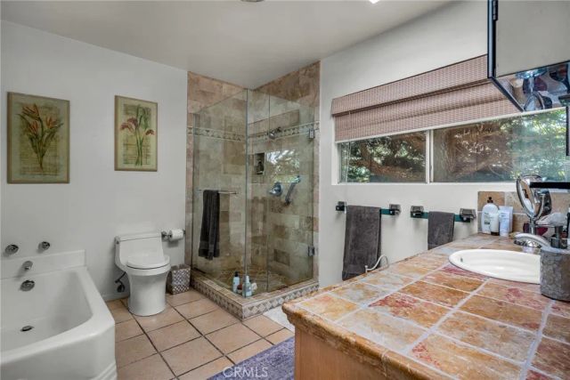 2000 San Ysidro, Beverly Hills, CA 90210