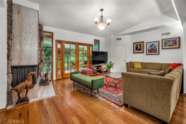 2000 San Ysidro, Beverly Hills, CA 90210