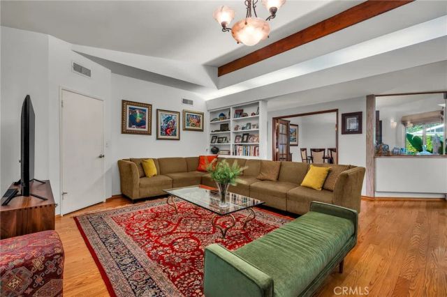 2000 San Ysidro, Beverly Hills, CA 90210