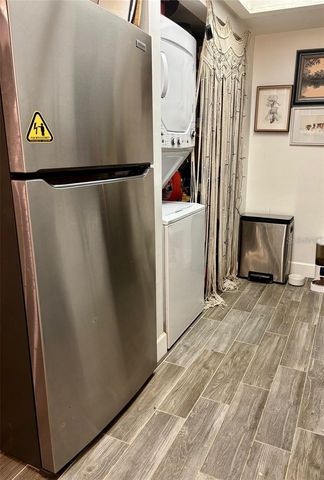 526 LIVE OAK STREET 105, Edgewater, FL 32132