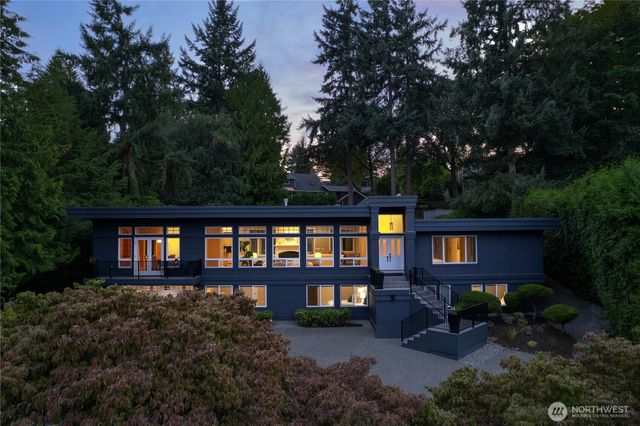 6145 93rd Avenue SE, Mercer Island, WA 98040