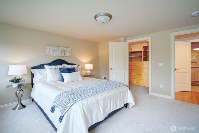 6145 93rd Avenue SE, Mercer Island, WA 98040
