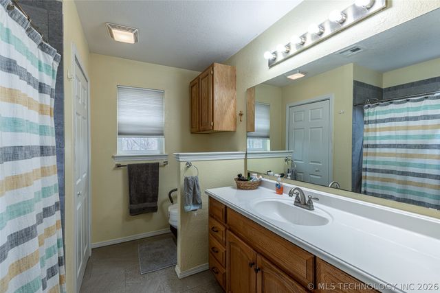 16292 S 4210 Road, Claremore, OK 74017