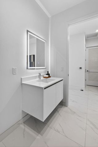 220 Lake Shore Drive 609, Lake Park, FL 33403