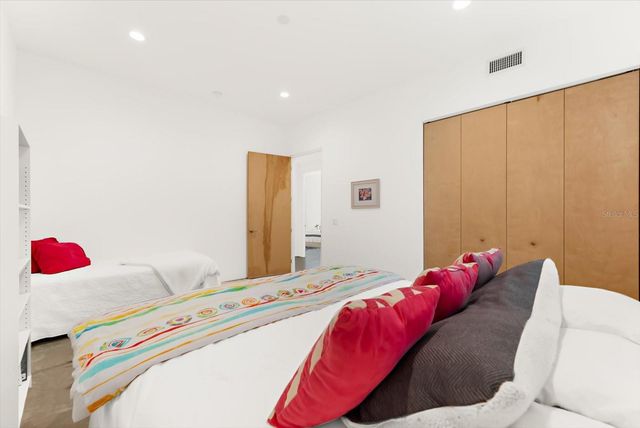 1725 OVERBROOK ROAD, Englewood, FL 34223