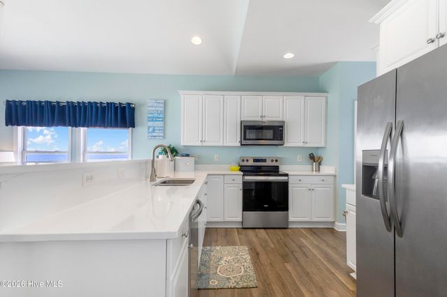 242 Sea Shore Drive, N Topsail Beach, NC 28460