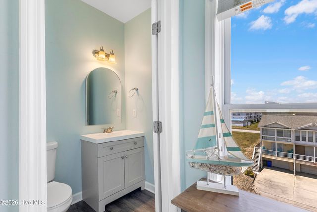 242 Sea Shore Drive, N Topsail Beach, NC 28460