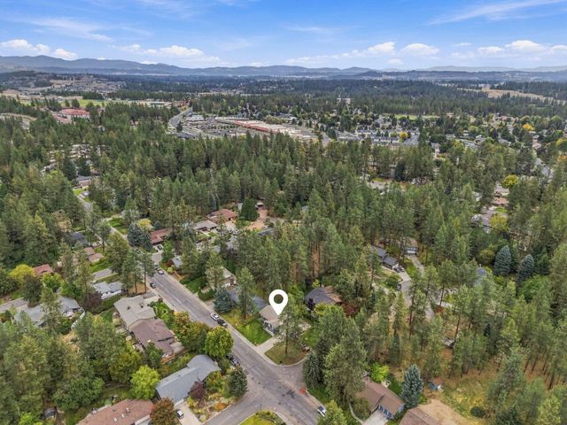 12106 N Fairwood Dr, Spokane, WA 99218