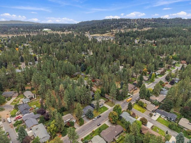 12106 N Fairwood Dr, Spokane, WA 99218