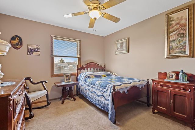 5680 Kingman Avenue, Portage, IN 46368