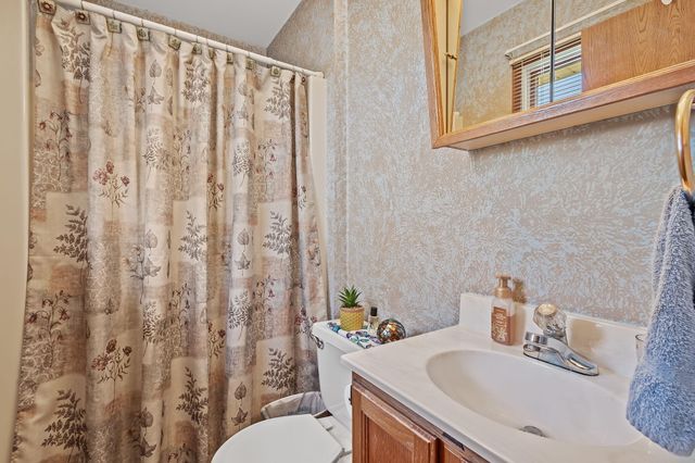 5680 Kingman Avenue, Portage, IN 46368