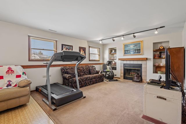 5680 Kingman Avenue, Portage, IN 46368