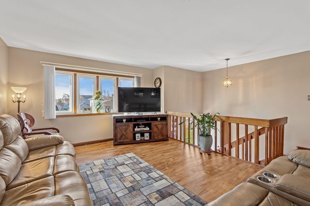 5680 Kingman Avenue, Portage, IN 46368