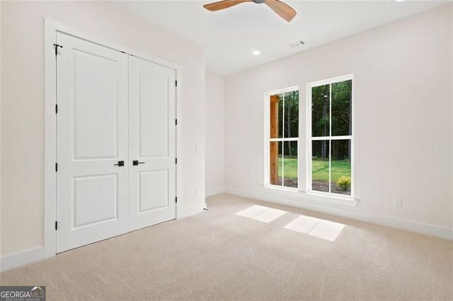 37 Kirk Road NW, White, GA 30184