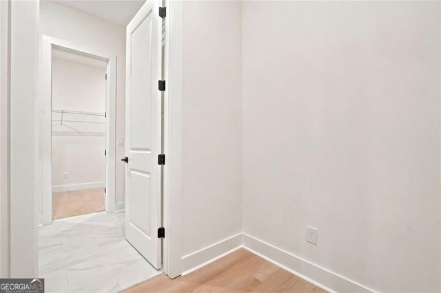 37 Kirk Road NW, White, GA 30184