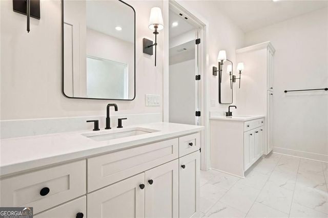 37 Kirk Road NW, White, GA 30184