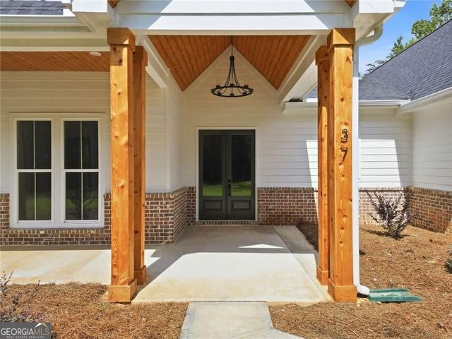 37 Kirk Road NW, White, GA 30184