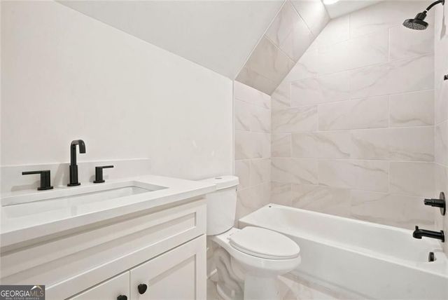 37 Kirk Road NW, White, GA 30184