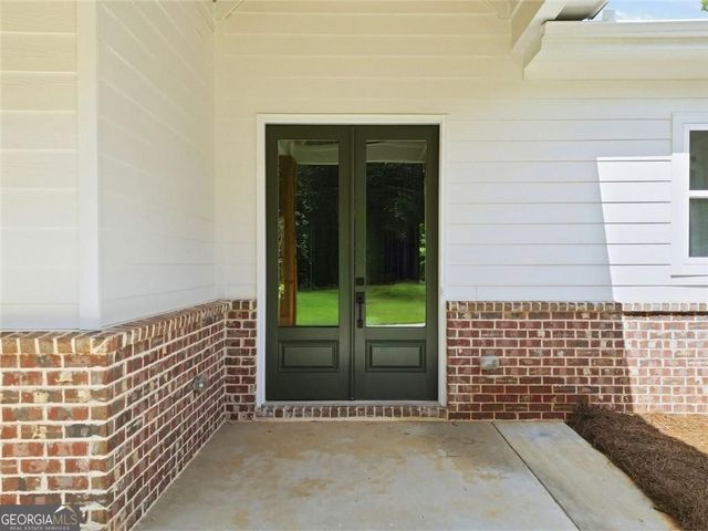 37 Kirk Road NW, White, GA 30184