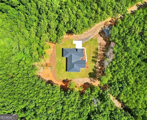 37 Kirk Road NW, White, GA 30184