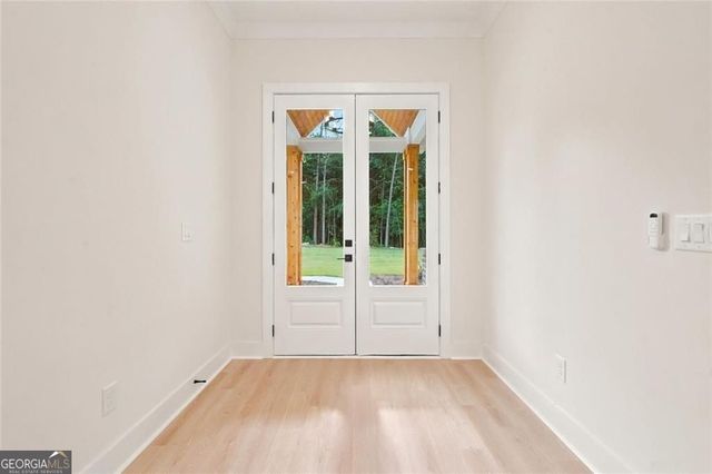 37 Kirk Road NW, White, GA 30184