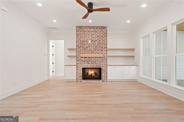 37 Kirk Road NW, White, GA 30184