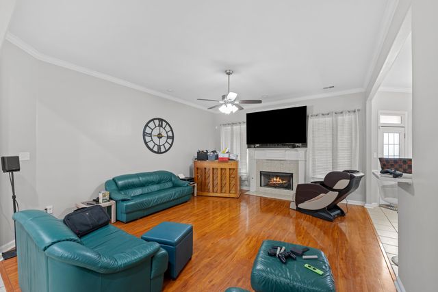 9107 RASPBERRY LN, Cordova, TN 38016