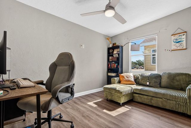 4950 30TH AVENUE N, St Petersburg, FL 33710