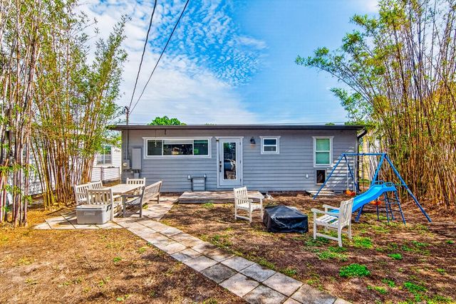 4950 30TH AVENUE N, St Petersburg, FL 33710