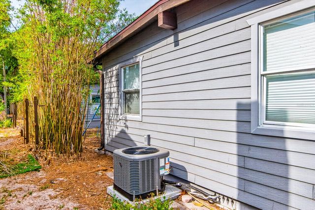 4950 30TH AVENUE N, St Petersburg, FL 33710