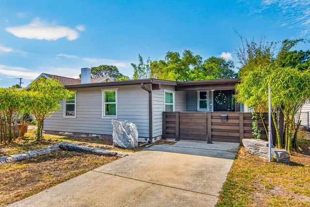 4950 30TH AVENUE N, St Petersburg, FL 33710