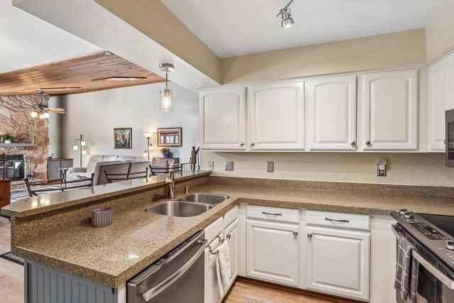 N111W16636 Esquire COURT, Germantown, WI 53022