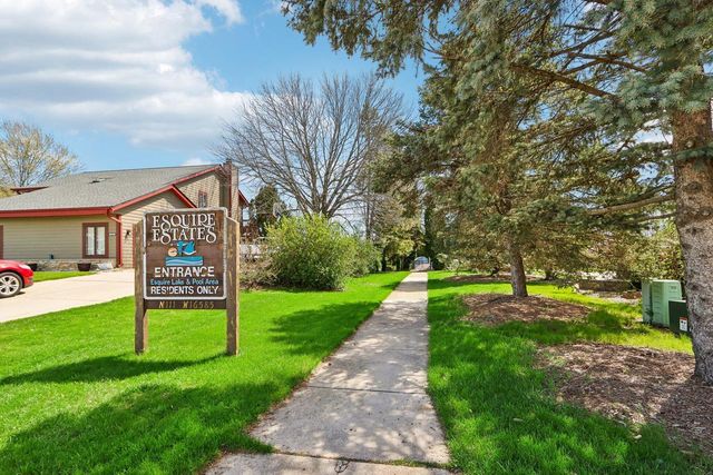 N111W16636 Esquire COURT, Germantown, WI 53022