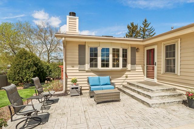 N111W16636 Esquire COURT, Germantown, WI 53022
