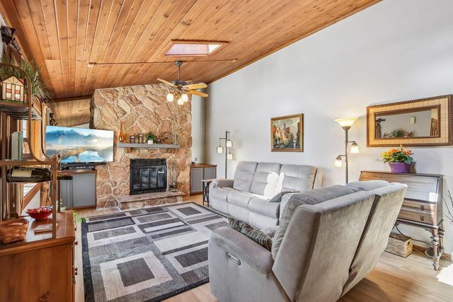 N111W16636 Esquire COURT, Germantown, WI 53022