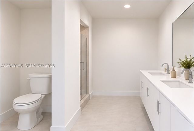 555 SW 12th Ave, Dania Beach, FL 33004