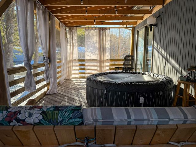 394 Farmer Drive, St. Johnsbury, VT 05819