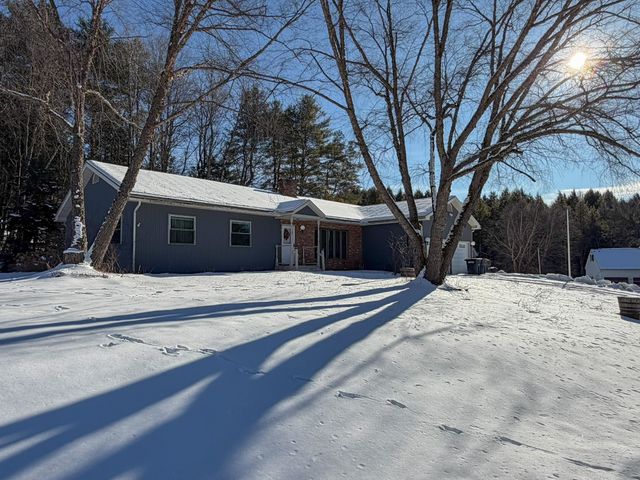 394 Farmer Drive, St. Johnsbury, VT 05819