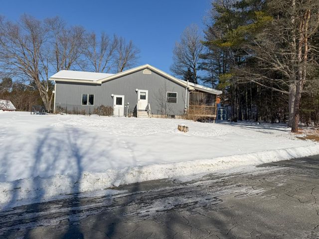 394 Farmer Drive, St. Johnsbury, VT 05819