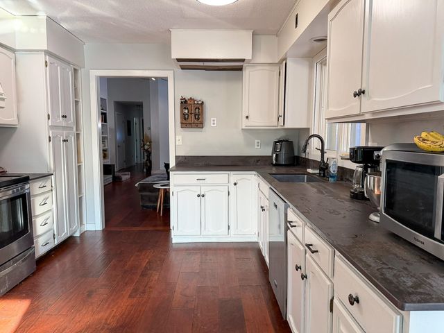 394 Farmer Drive, St. Johnsbury, VT 05819