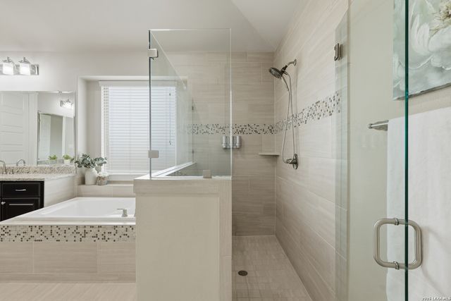 8218 Garden Arbor, Garden Ridge, TX 78266