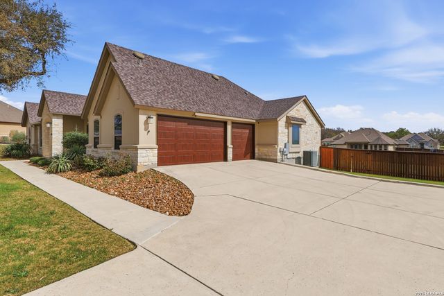 8218 Garden Arbor, Garden Ridge, TX 78266