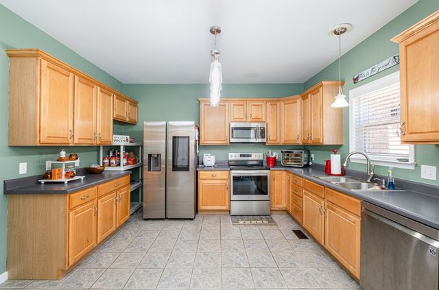 1823 Joben Dr, Murfreesboro, TN 37128