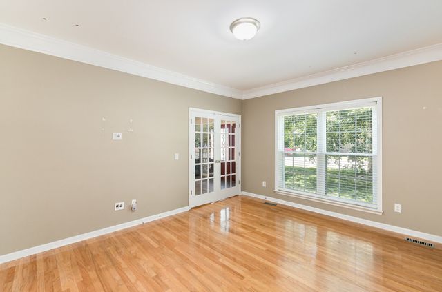 1823 Joben Dr, Murfreesboro, TN 37128