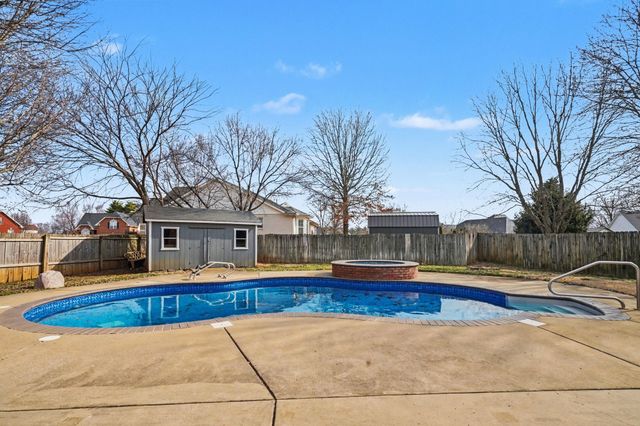 1823 Joben Dr, Murfreesboro, TN 37128