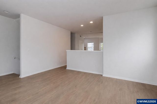 1996 Hawksview Av SE, Salem, OR 97306